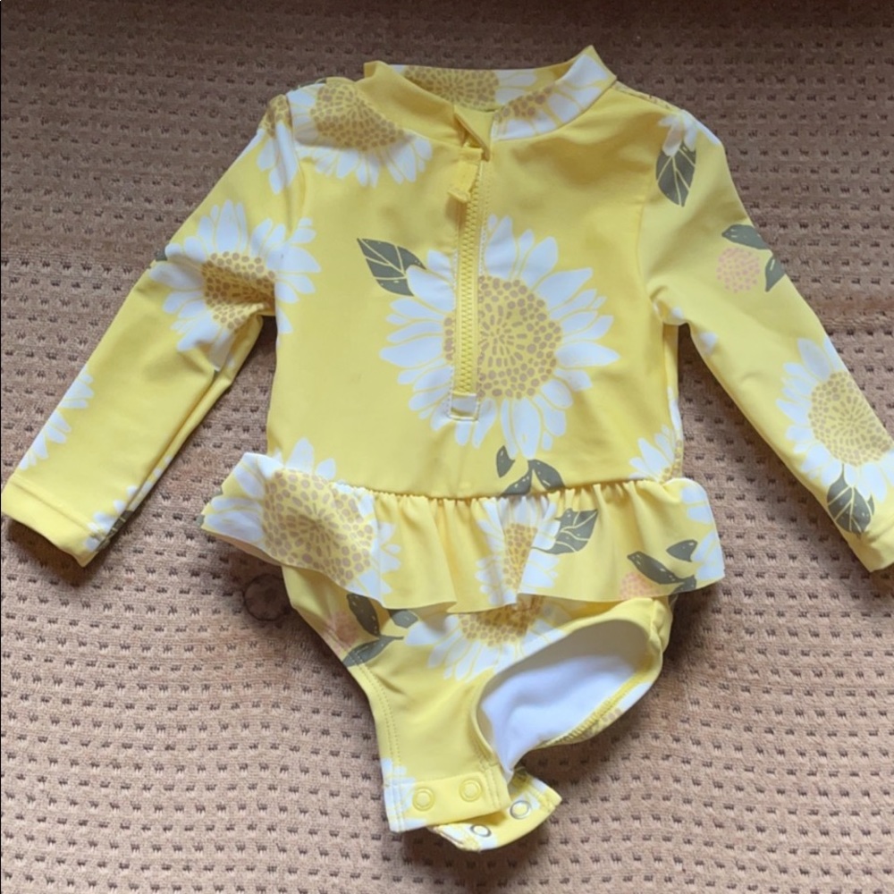 Carter’s rashguard swimsuit 6 month